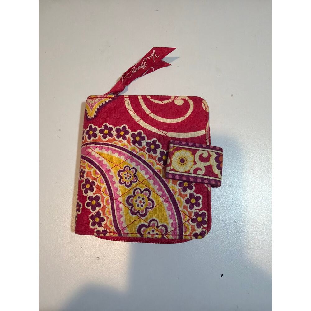 Vera Bradley Women’s Raspberry Fizz Snap Close Mini Bifold Wallet 2009 Retired